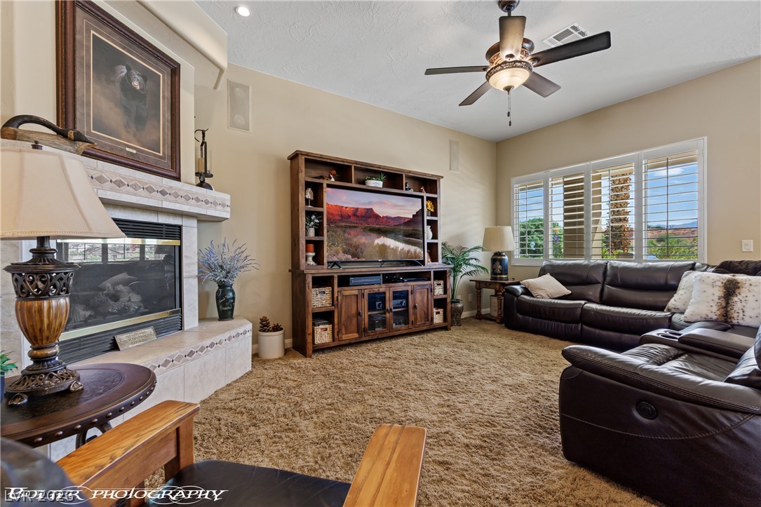 560 Rolling Hills Drive Property Photo 16