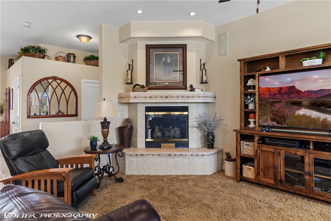 560 Rolling Hills Drive Property Photo 21
