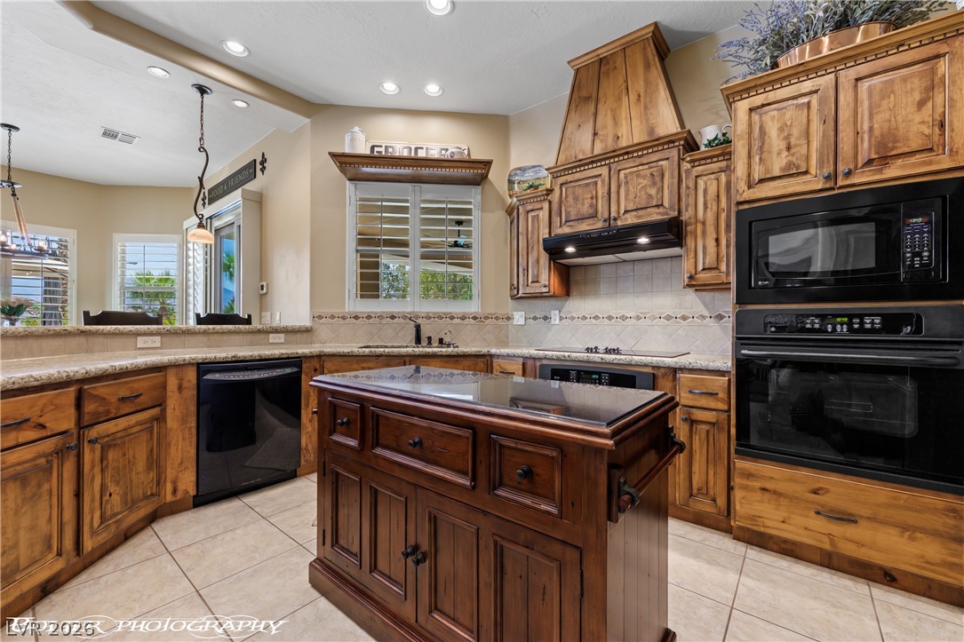560 Rolling Hills Drive Property Photo 26