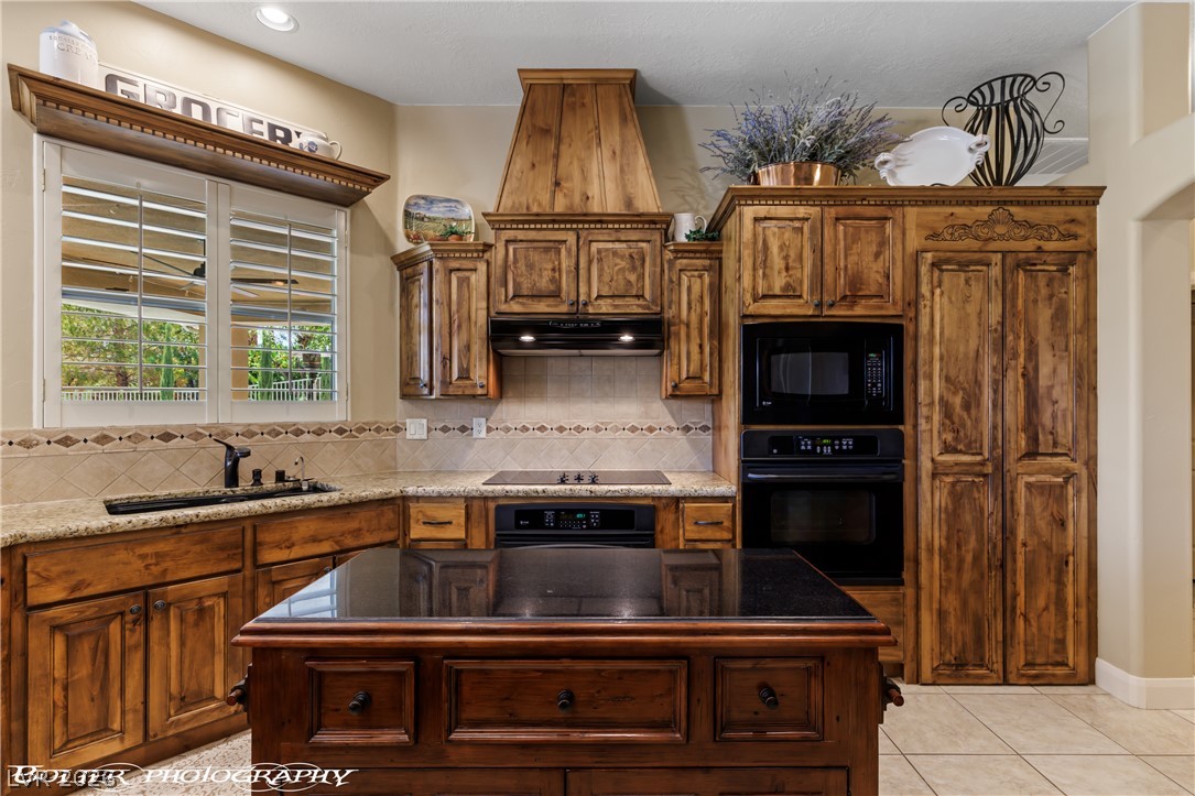 560 Rolling Hills Drive Property Photo 29