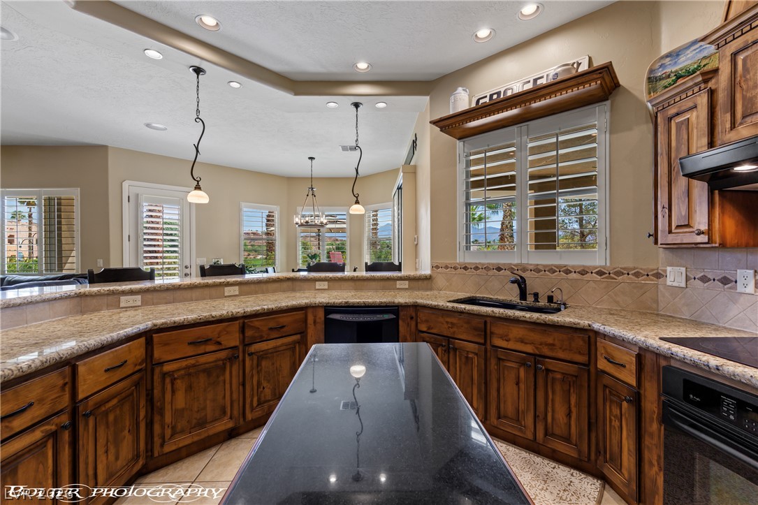 560 Rolling Hills Drive Property Photo 30