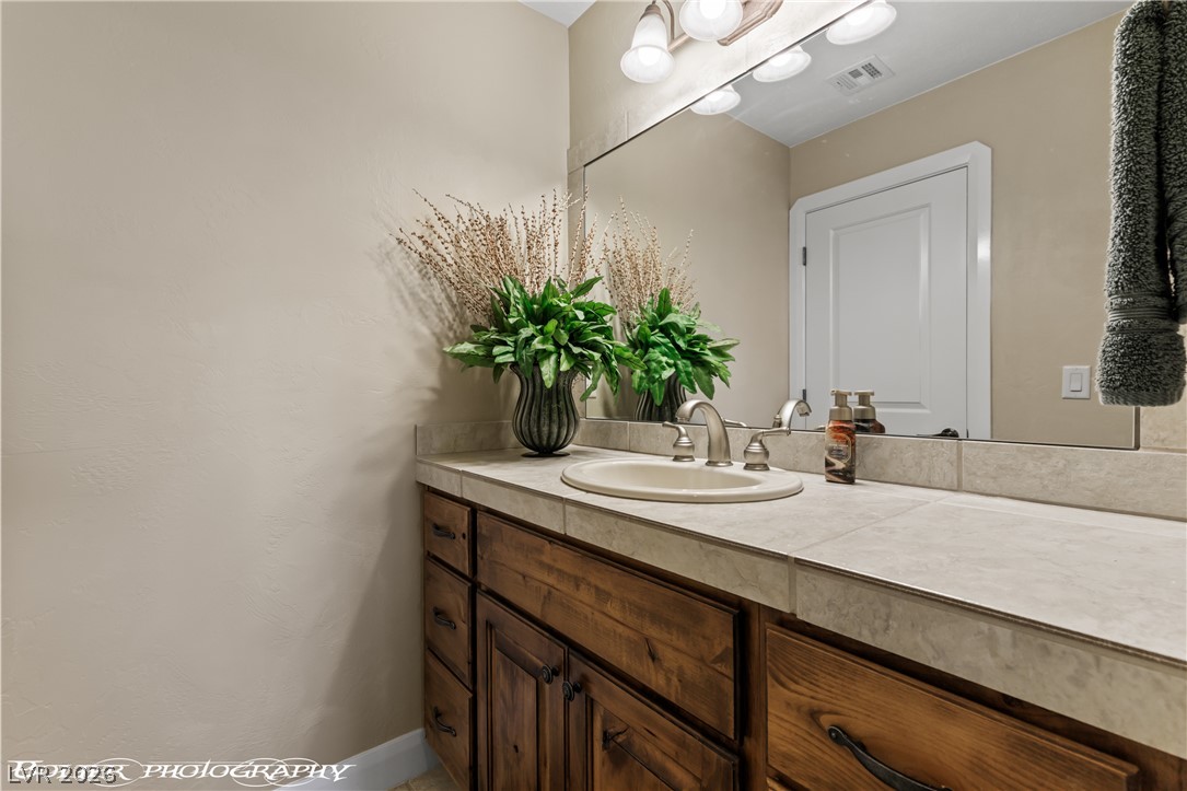 560 Rolling Hills Drive Property Photo 40