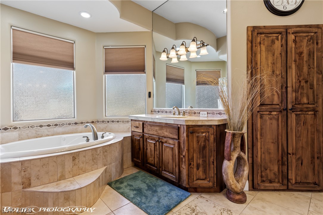 560 Rolling Hills Drive Property Photo 53