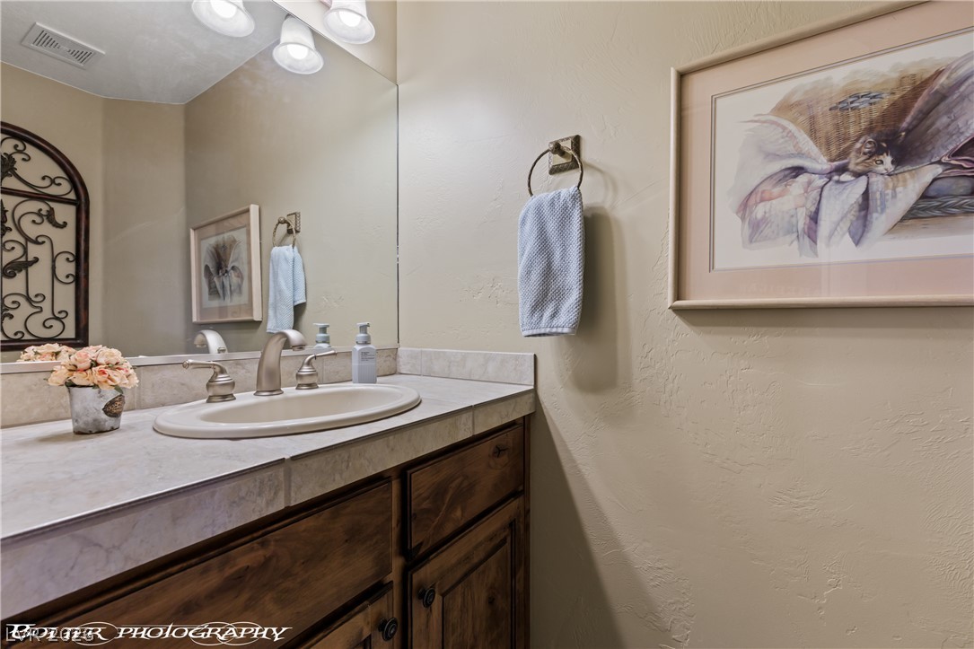 560 Rolling Hills Drive Property Photo 60