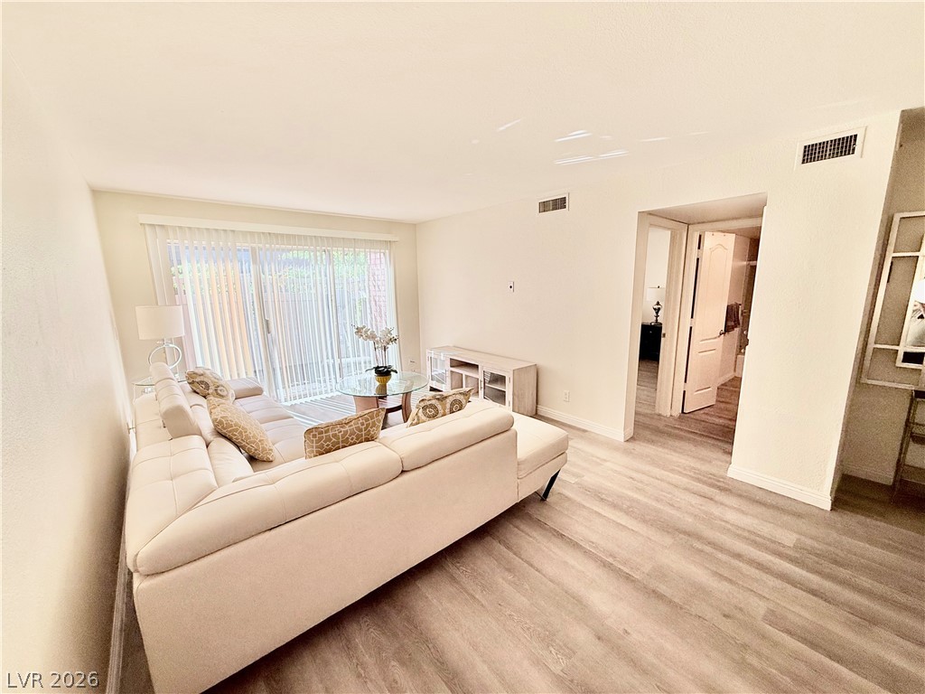 650 Oakmont Avenue 2109 Property Photo 2