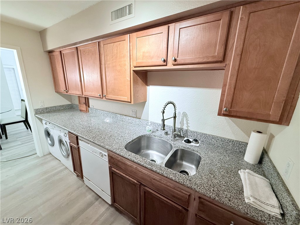 650 Oakmont Avenue 2109 Property Photo 8