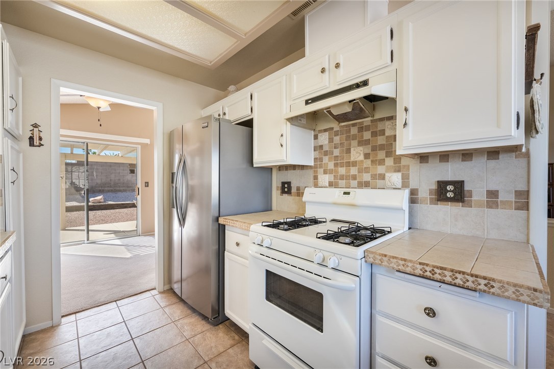6361 Canyon Dawn Avenue Property Photo 17