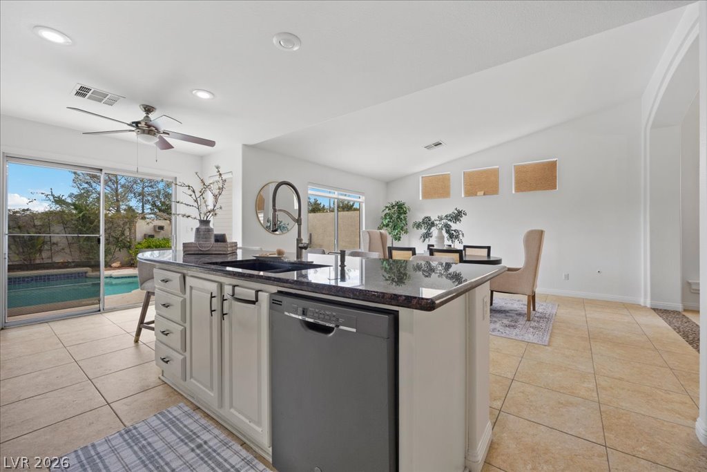 1524 Cross Country Street Property Photo 15