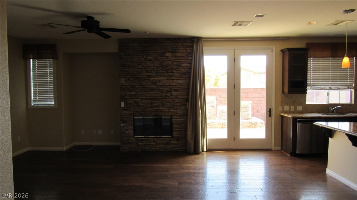 10610 Soaring Palm Street Property Photo 7
