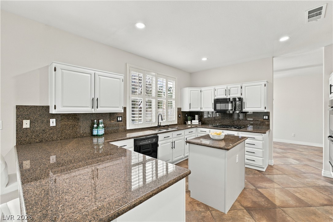 2108 Crooked Pine Drive Property Photo 20