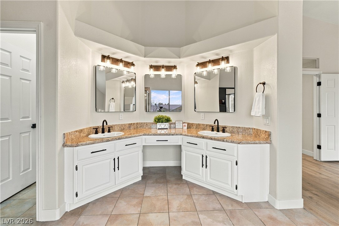 2108 Crooked Pine Drive Property Photo 32