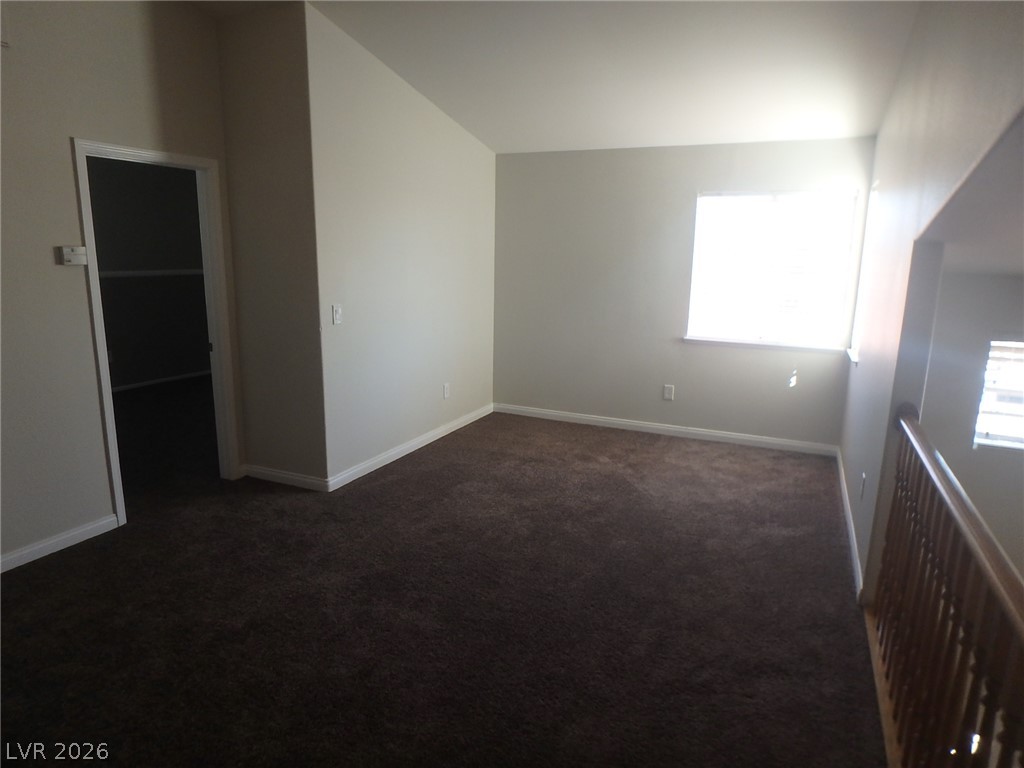 8421 Gillette Avenue - Property Photo 10