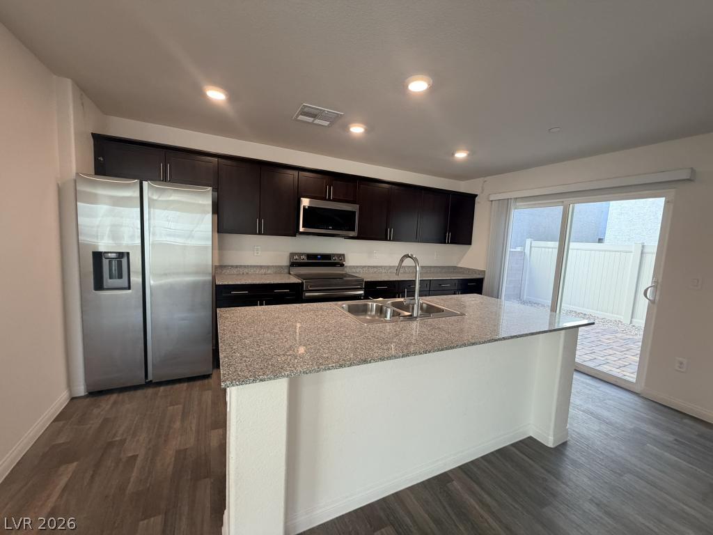 6960 Diamond Blue Street Property Photo 3