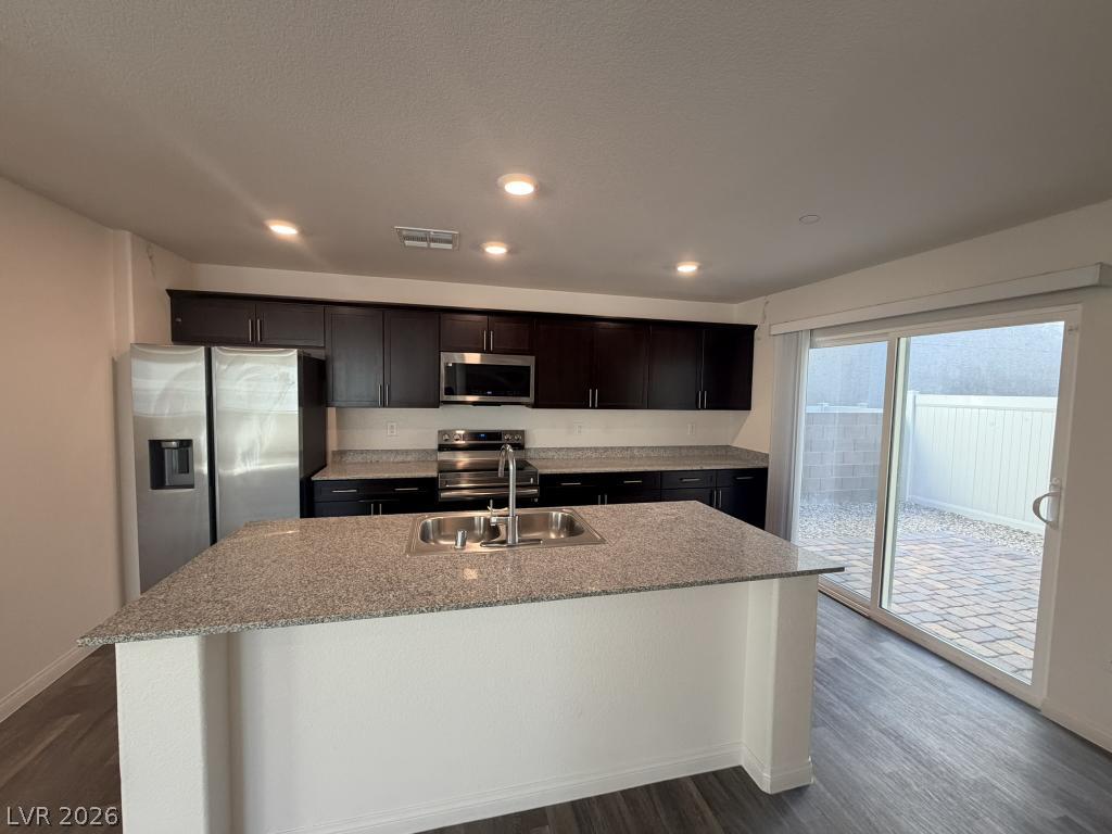 6960 Diamond Blue Street Property Photo 4