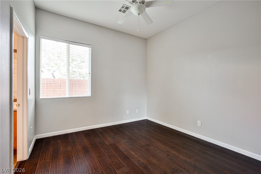 9023 Sleepy Canyon Avenue Property Photo 15