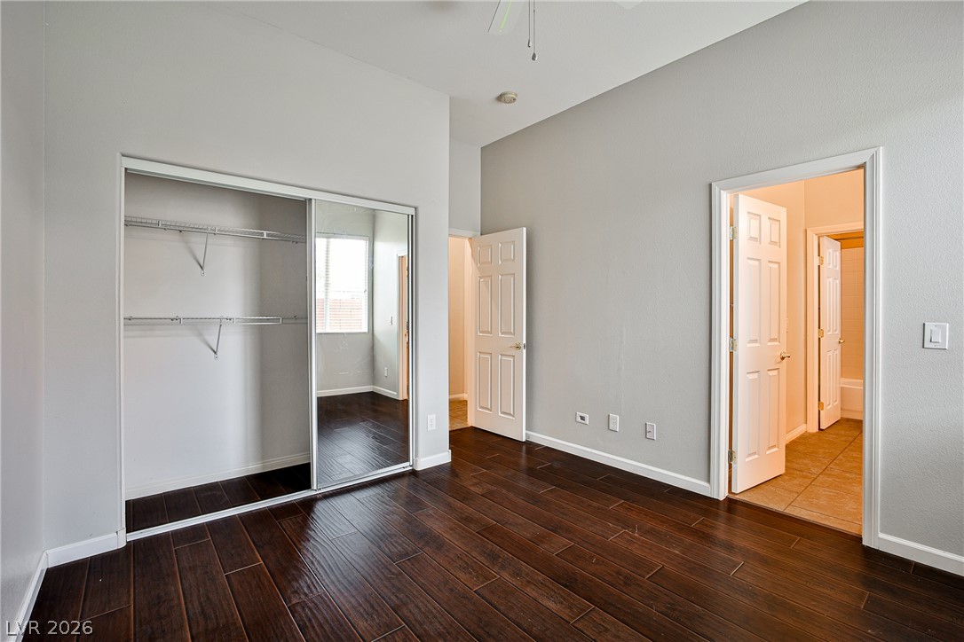 9023 Sleepy Canyon Avenue Property Photo 16