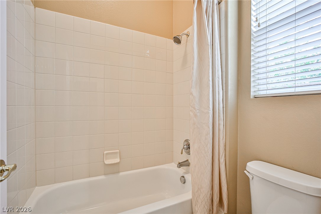 9023 Sleepy Canyon Avenue Property Photo 18