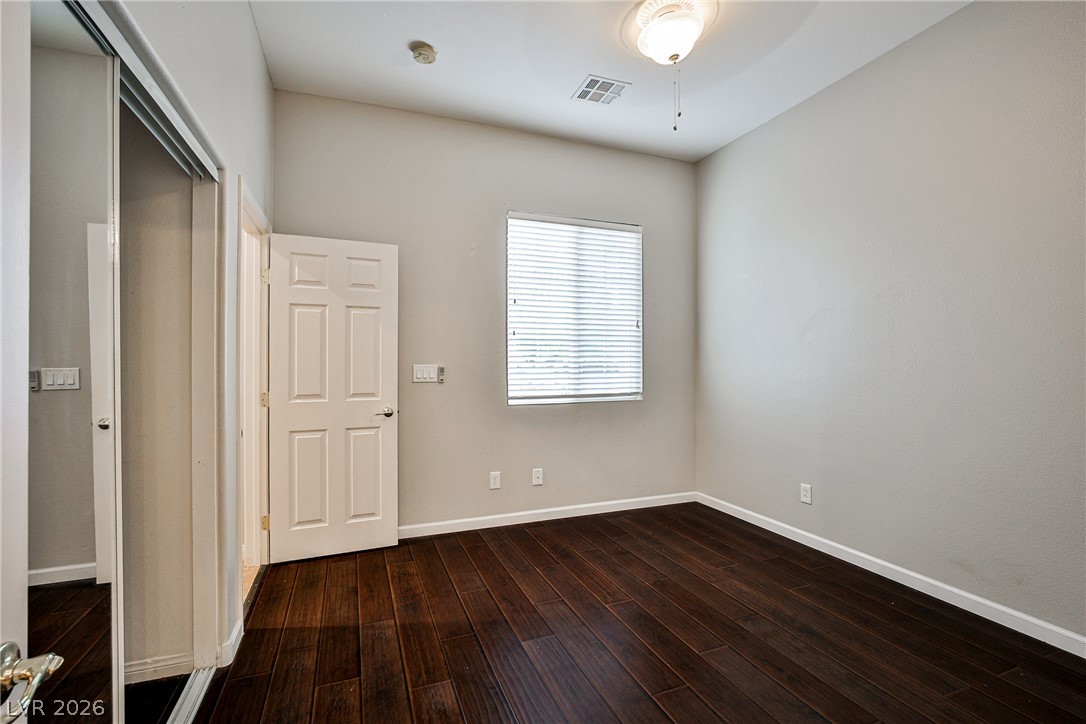 9023 Sleepy Canyon Avenue Property Photo 19