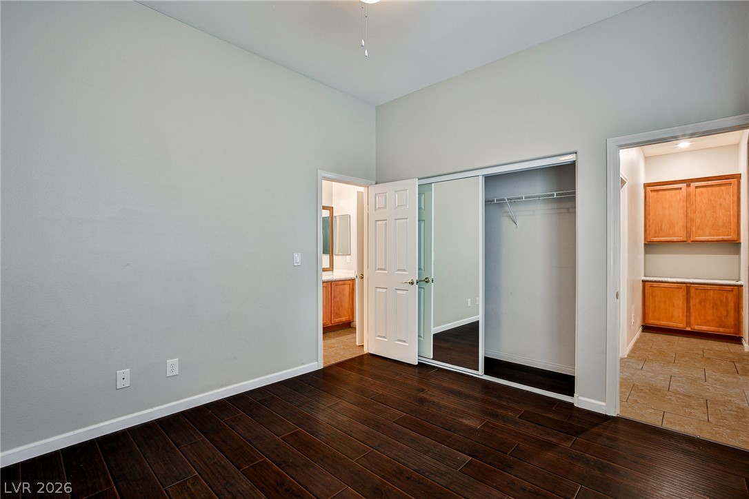 9023 Sleepy Canyon Avenue Property Photo 20