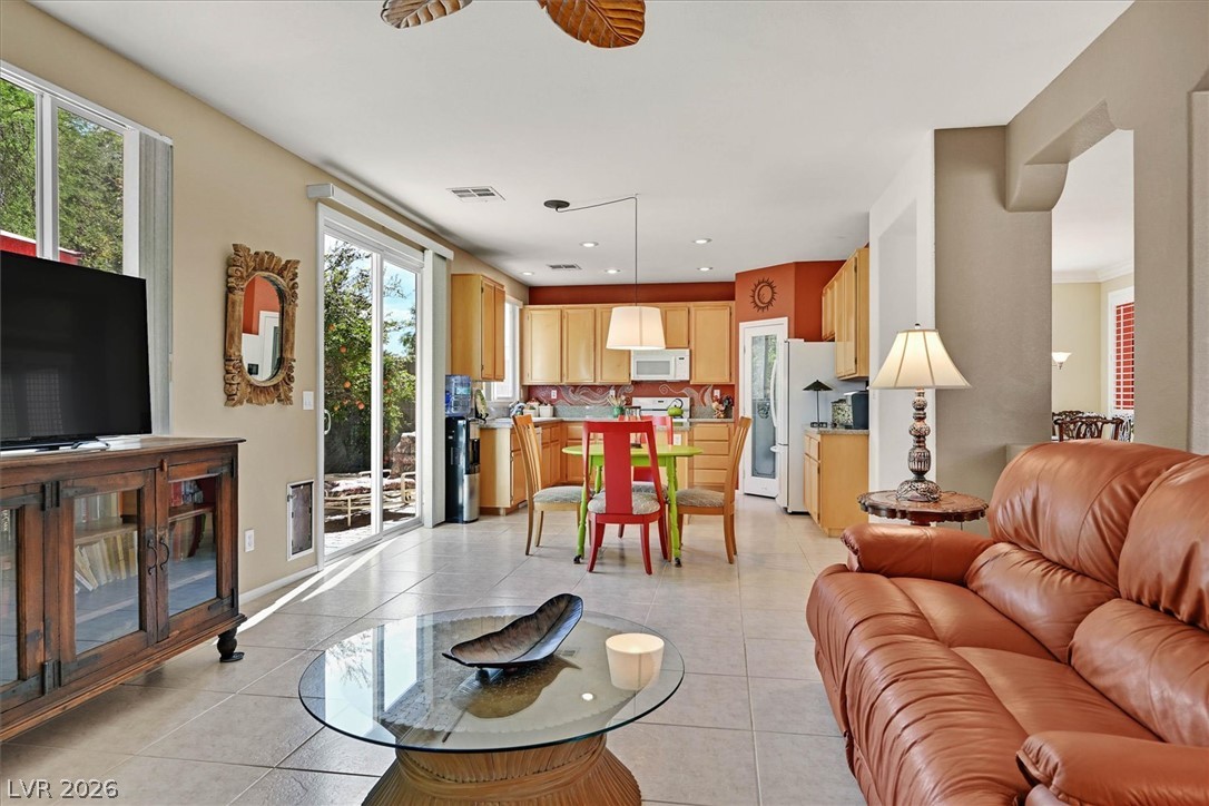 9164 Marlia Street Property Photo 16