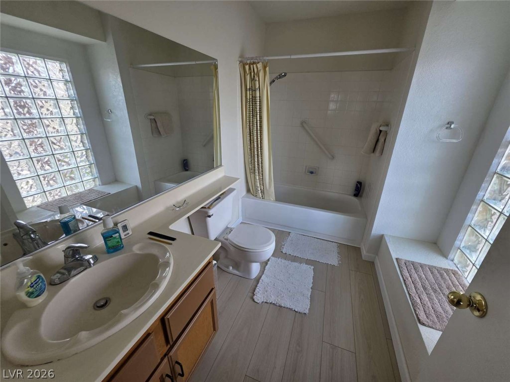 2191 Bay Club Drive 201 Property Photo 16