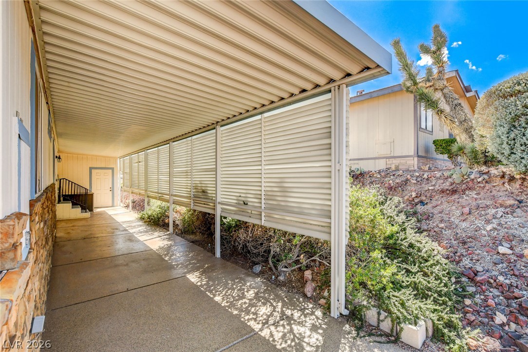 601 Mount Williamson Way Property Photo 7
