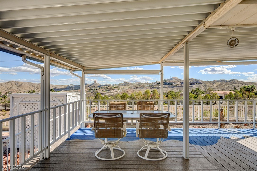 601 Mount Williamson Way Property Photo 13
