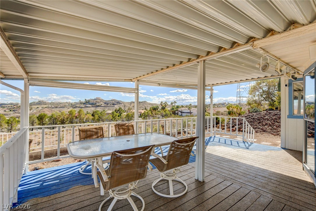 601 Mount Williamson Way Property Photo 14
