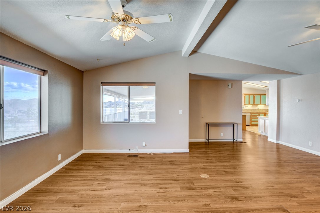 601 Mount Williamson Way Property Photo 26
