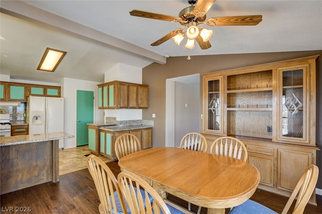 601 Mount Williamson Way Property Photo 35