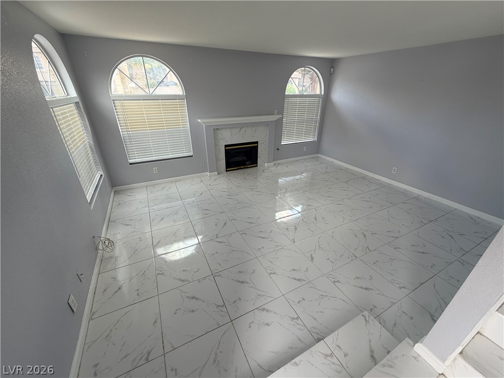 2832 Mill Point Drive Property Photo 6