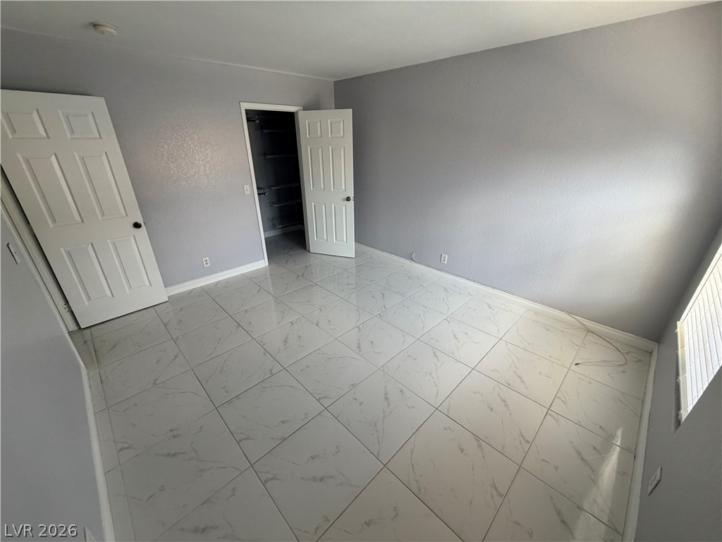2832 Mill Point Drive Property Photo 29