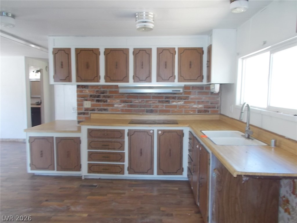 470 High Street Property Photo 11