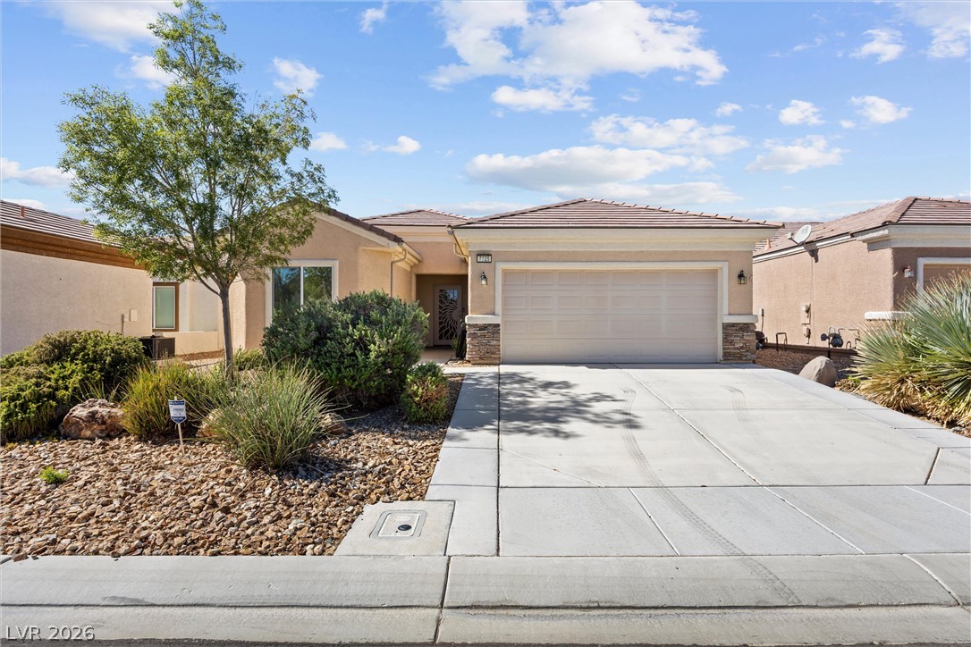 7725 Island Rail Drive Property Photo 1