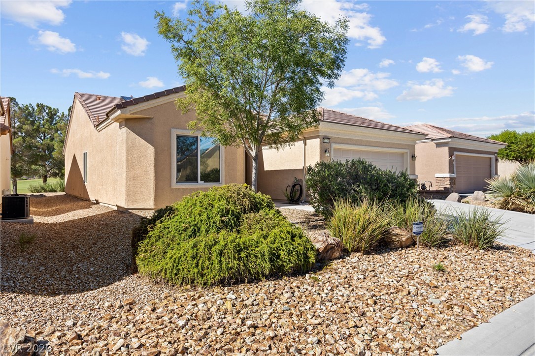 7725 Island Rail Drive Property Photo 3