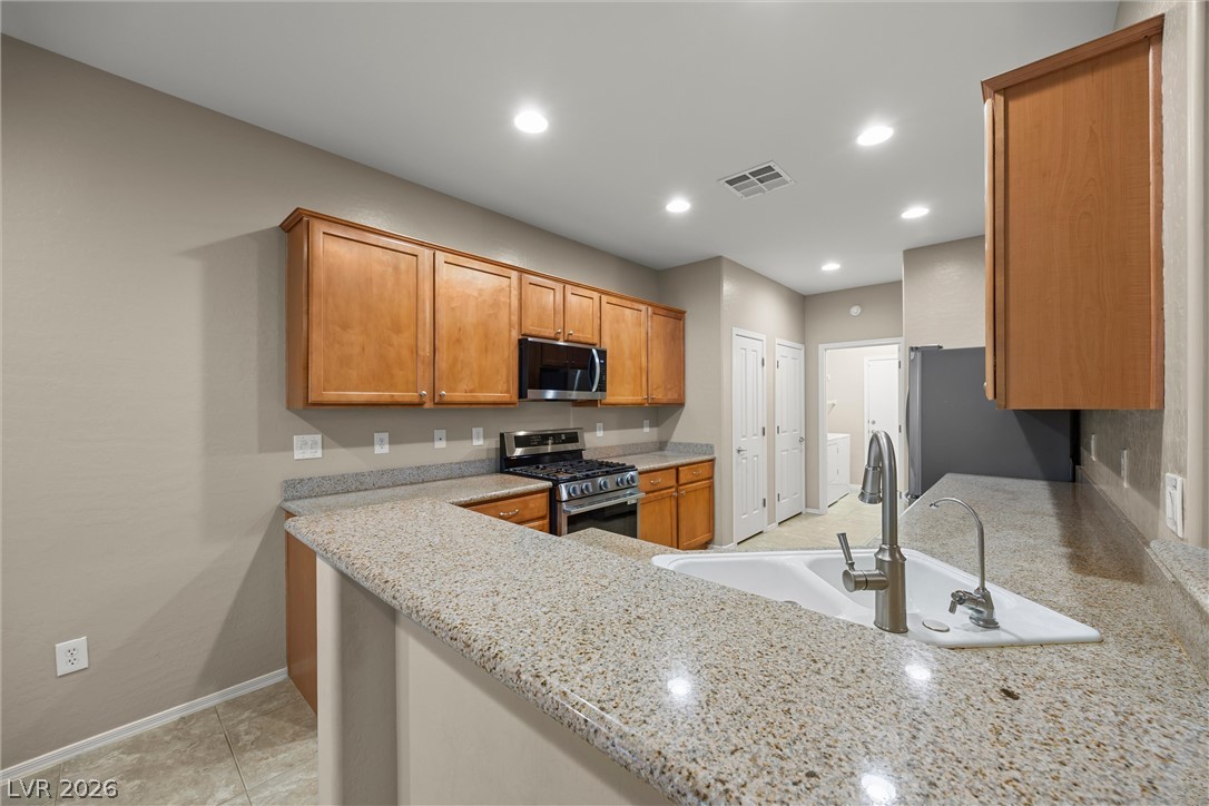 7725 Island Rail Drive Property Photo 27