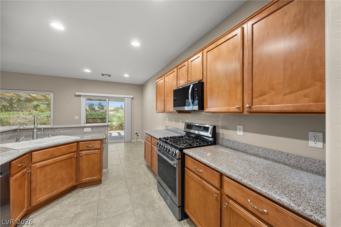 7725 Island Rail Drive Property Photo 28