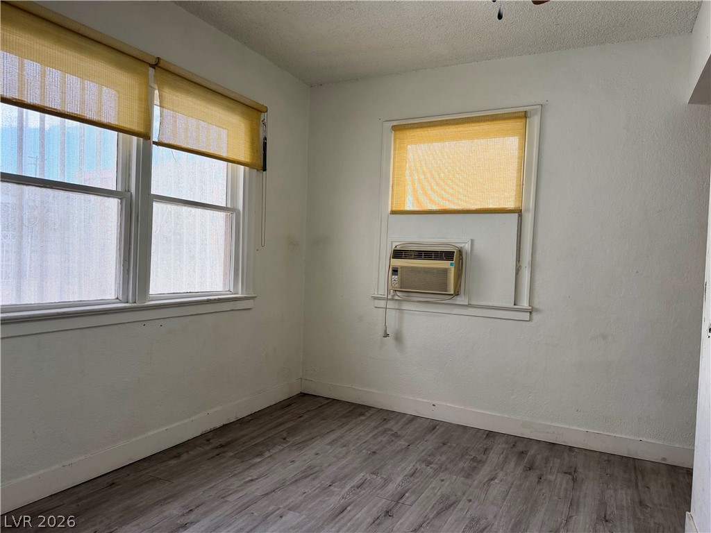394 North 15th Street Property Photo 6