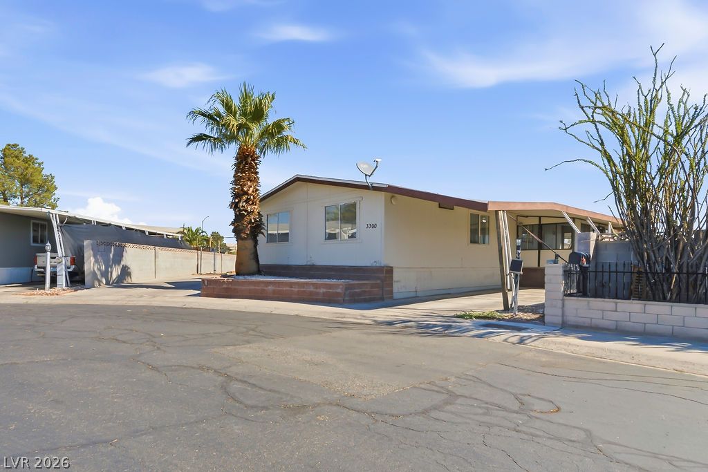 3300 Death Valley Drive Property Photo 1