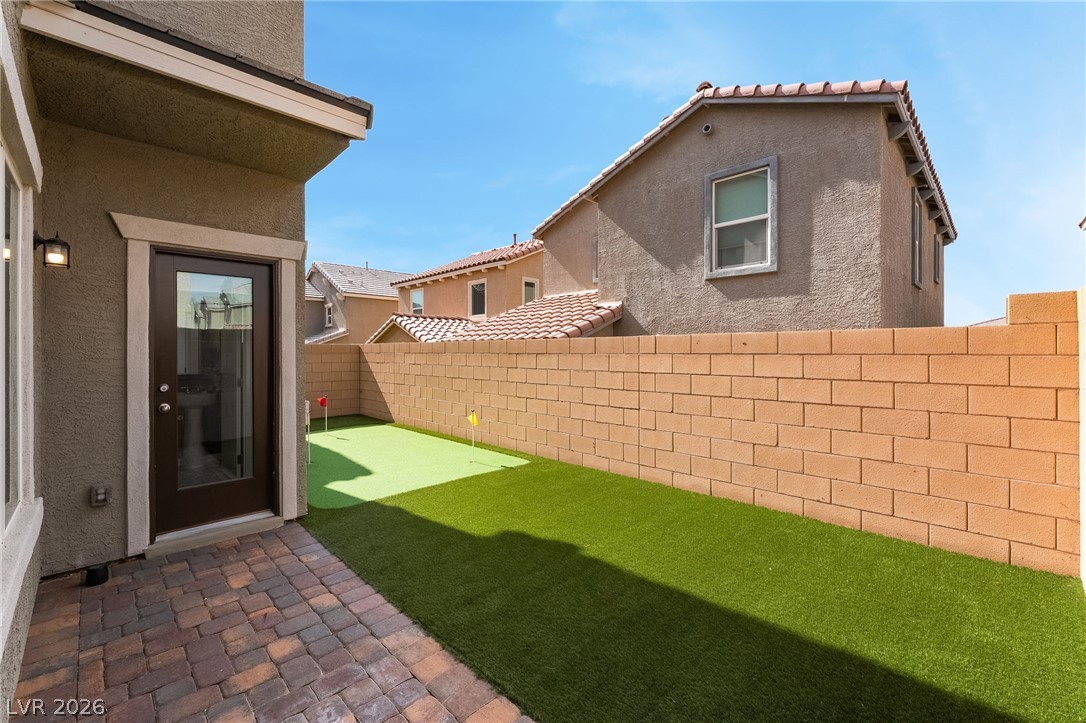 88 Golden Aria Avenue Property Photo 22