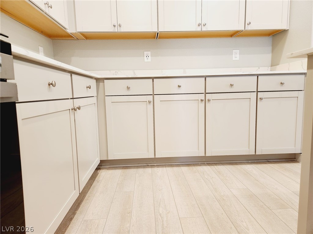 2427 Padulle Place Property Photo 4