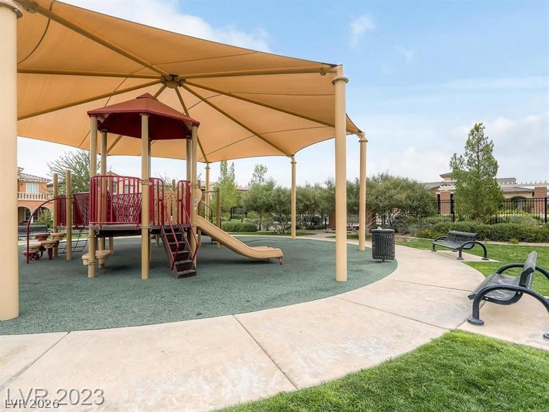 2427 Padulle Place Property Photo 33