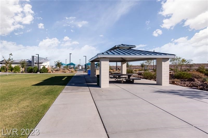 2427 Padulle Place Property Photo 37