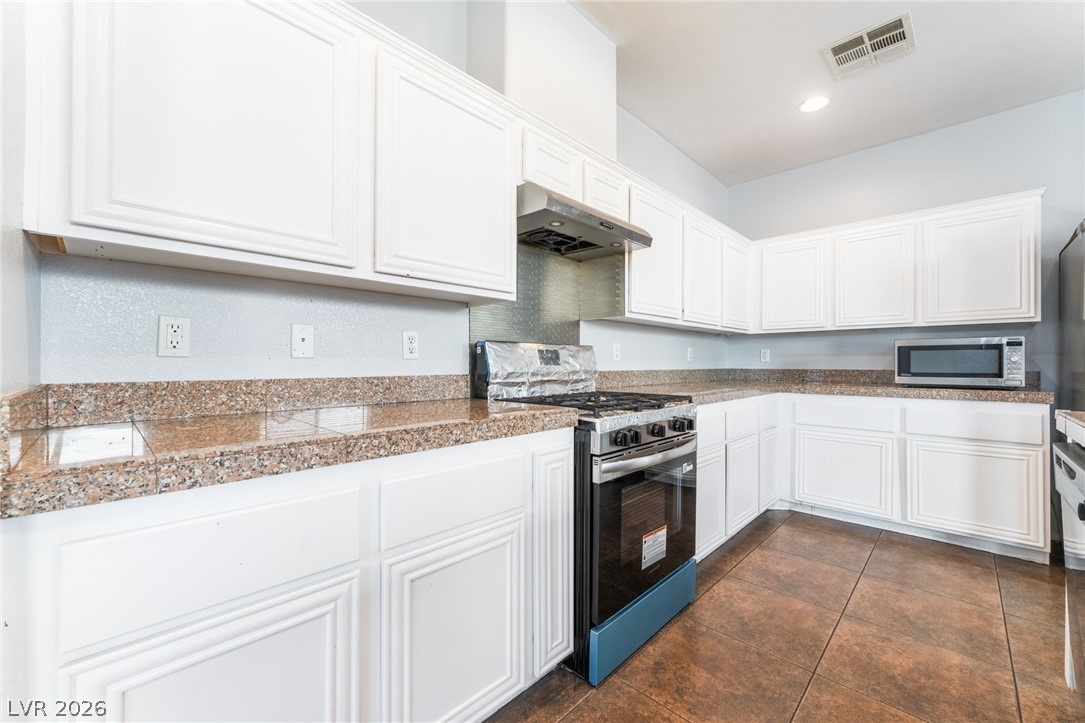 4958 Lavaliere Avenue Property Photo 12