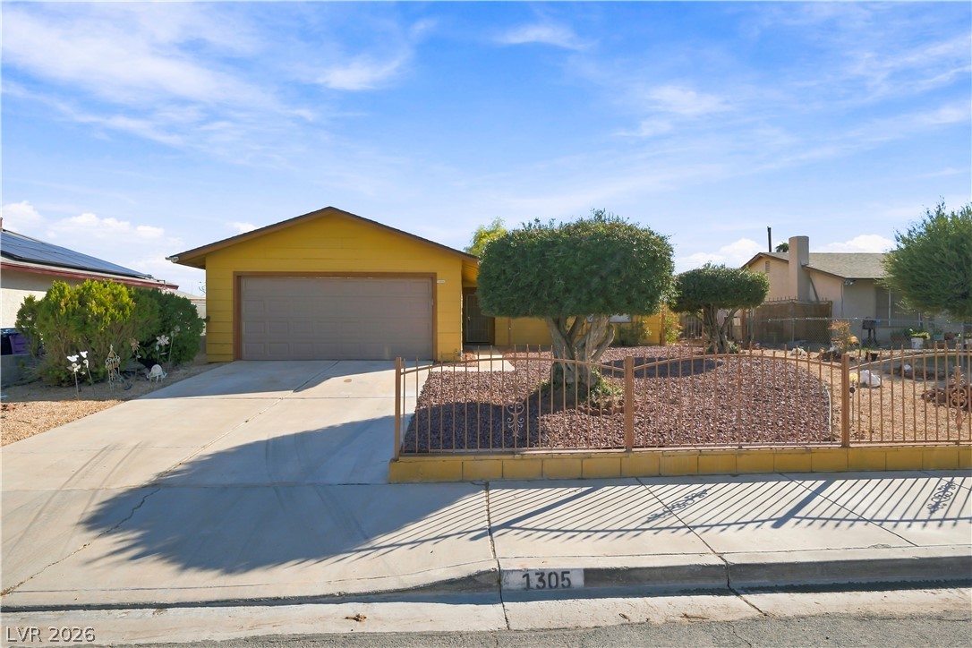 1305 Jackson Avenue Property Photo 2