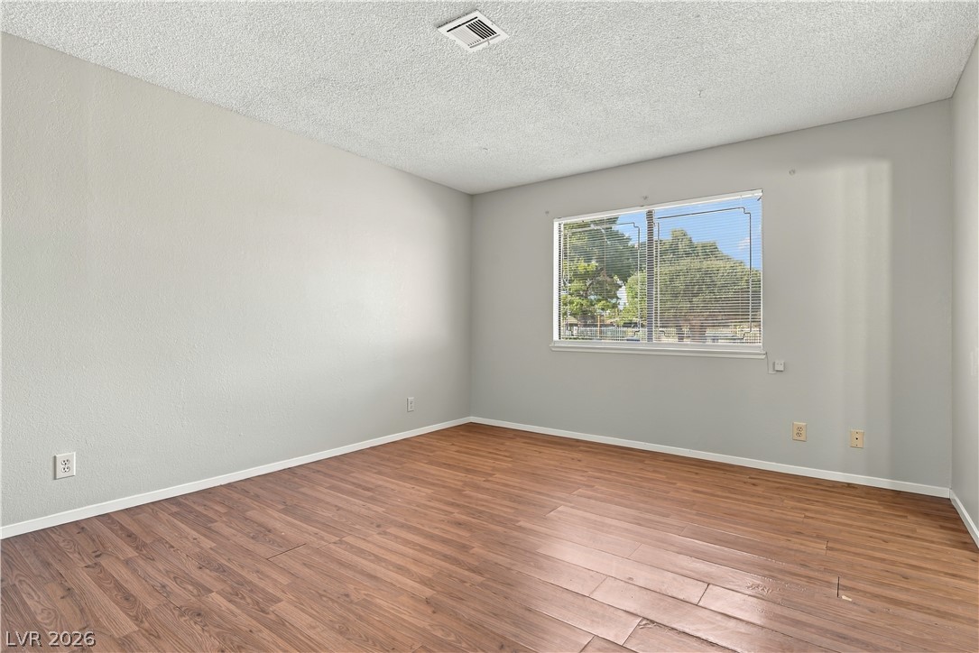 1305 Jackson Avenue Property Photo 15