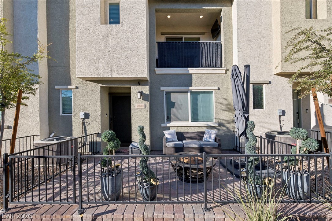 2641 April Green Court Property Photo 4