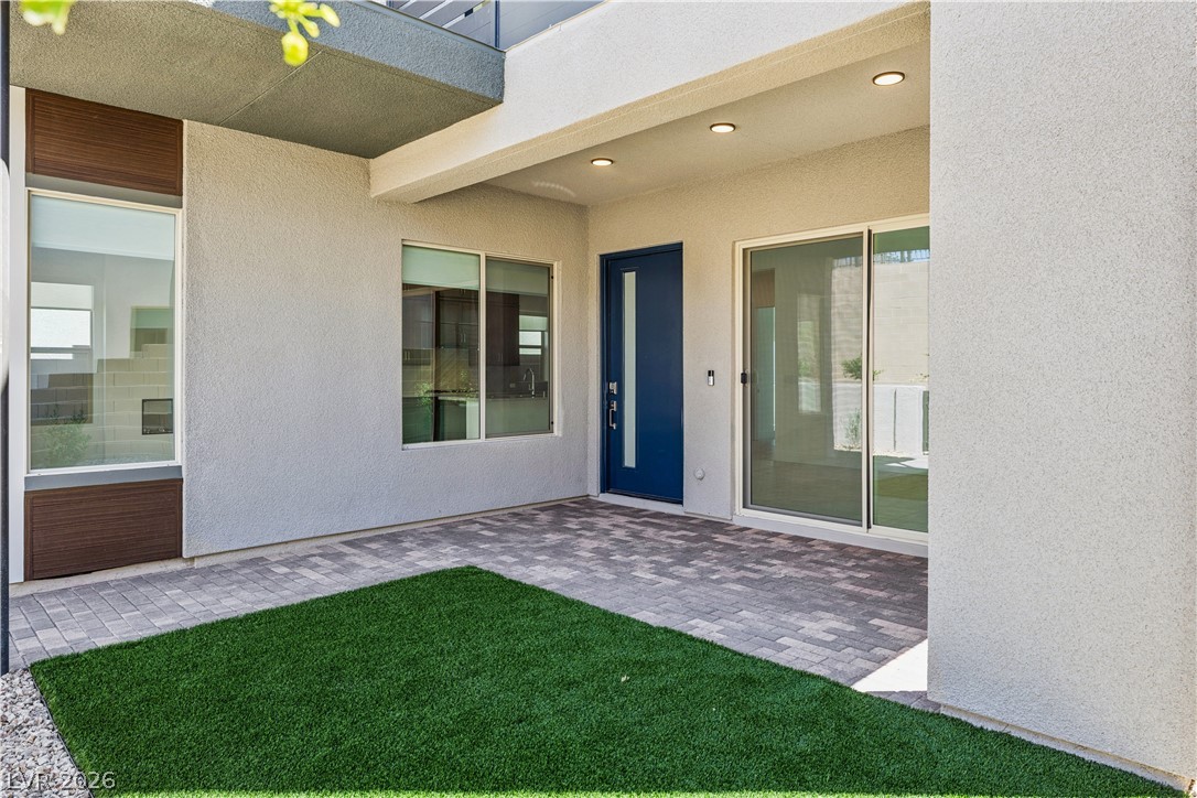 12254 Summer Bloom Lane Property Photo 4