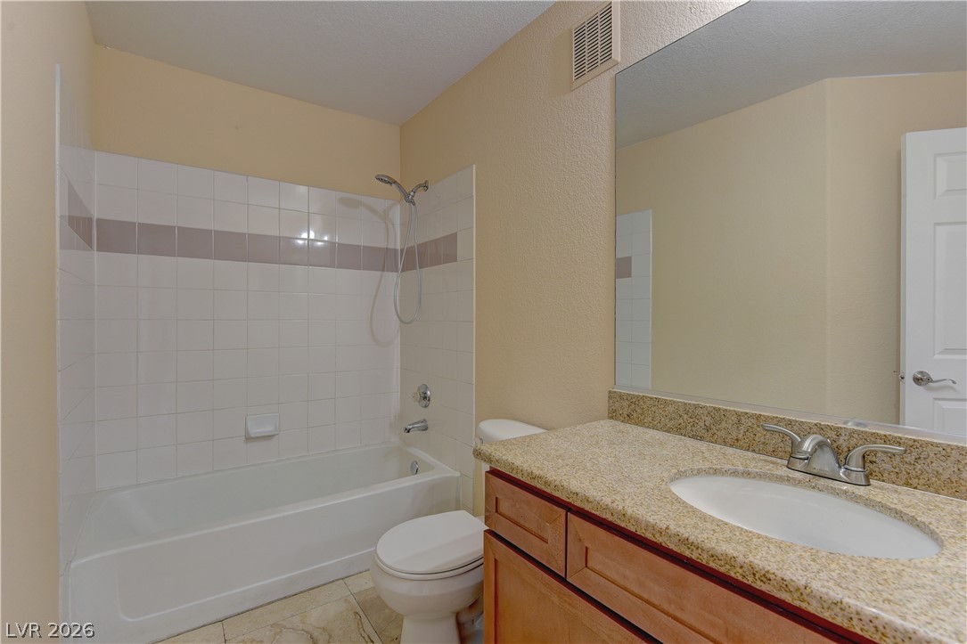 4400 South Jones Boulevard 3138 Property Photo 9