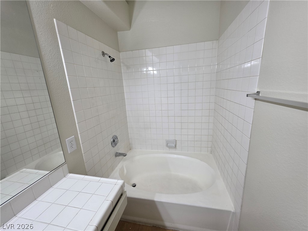 2110 Los Feliz Street 2037 Property Photo 35